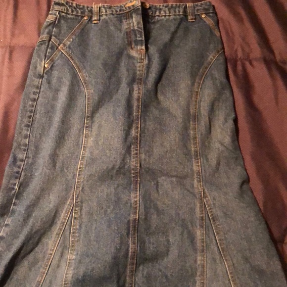 Jean skirt - Picture 1 of 1